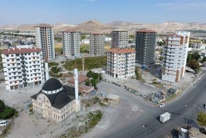 Melikgazi'de dairelerin kura ekimi balad