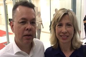  Brunson, zel uakla Trkiyeden ayrld