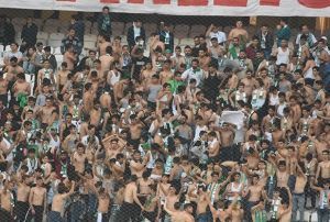 Konyaspor taraftar ma plak izledi