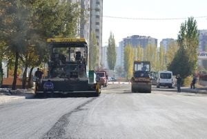 Melikgazide Asfalt almalar Devam Ediyor