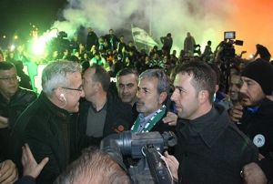 Aykut Kocaman cokuyla karland