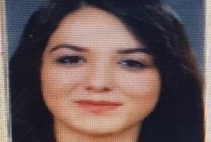  7. kattan den  Buse'nin unuttuu anahtar paspasn altndan kt