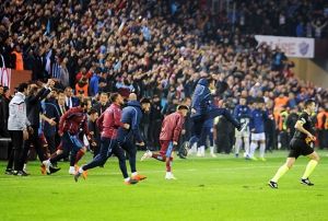 Trabzonspor, Fenerbahe karsnda 18 malk galibiyet hasretine son v