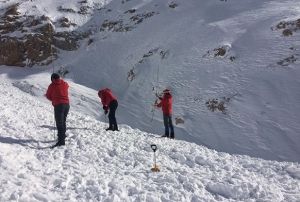  altnda kalan dac dedektr ve kpekle aranacak