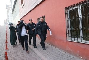 Kayseri Emniyeti'nden bir gnde iki ayr nemli FET operasyonu