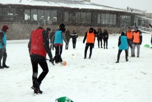 Erciyes'te youn kar ya etkili oldu