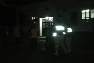 Cinnet getiren koca, kars ve 4 ocuunu vurdu