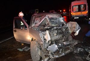  Kamyonet, Sebze Ykl Kamyon le arpt: 1 l, 2 yaral