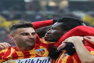 Asamoah Gyan ligde 412 gn sonra golle tant