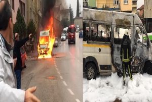 Seyir halindeki servis minibs alev ald