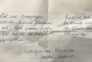 Kk ocuk zerinde notla annesi tarafndan terk edildi