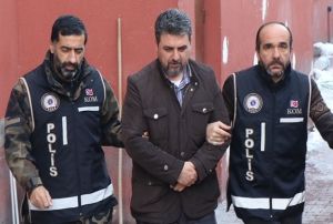 3 kilo 600 gram altnla Umreye giderken yakalanan FET zanls serbest