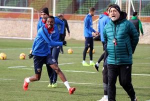 Hikmet Karaman'n ans Fenerbahe'ye tutmuyor