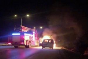 Hafif ticari ara alevlere teslim oldu