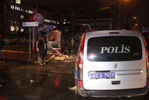 Ambulans ile polis arac arpt: 5 yaral