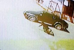 Kamyonetin altnda inanlmaz kurtulu