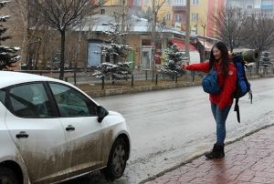 niversiteli gen kz, otostopla 75 il gezdi