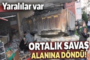 Freni boalan kamyon kuafre girdi: 3 yaral