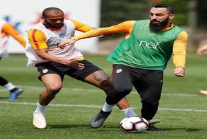 Galatasaray'da Kayserispor mesaisi balad
