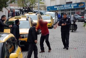 ehrin gbeinde korkutan kavga: Kanlar iinde kald