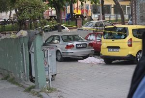 Altnc kattan den adam feci ekilde can verdi