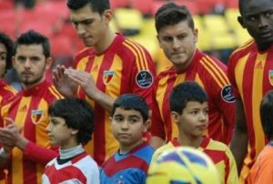 Bu kez rakip oldular