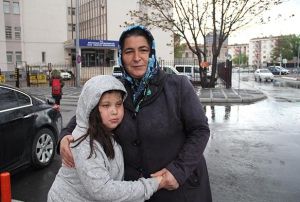 Kz ve damadnn terk ettii torununa bakan anneanneye hapis oku