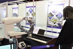 Bu robot Fazl Say'a rakip
