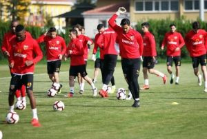 Kayserispor'da Mensah seferberlii