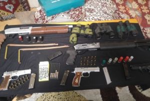Kayseride kaak kaz yapan 3 kii yakaland