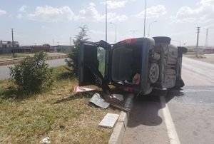 Hafif ticari ara devrildi 1 l 3 yaral