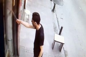 Eiyle kavga eden ahs ekmek bayla terr estirdi