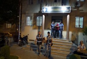 Bacadan girdiler 72 bin 500 dolarn olduu kasay patlattlar