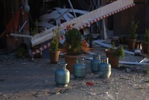 Mutfak tp gaz skmas sonucu bomba gibi patlad