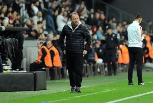 Evkur Yeni Malatyaspor yeni transferlerini kampa yetitirmek istiyor