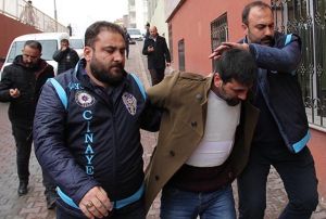  Evlatlarm babasz brakt hapislerde rmesini istiyorum