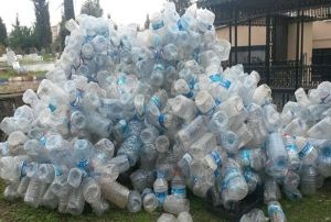 Gne altnda beklemi damacana ve pet ieden su imeyin