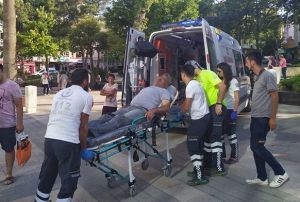 Sokak ortasnda bayld, fare zehri itii ortaya kt