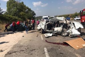 Zincirleme trafik kazas :1 l, 7 yaral