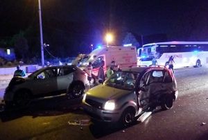 Trafik kazas: 4 ocuk 11 yaral