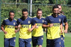 Fenerbahe yeni sezon hazrlklarn srdrd