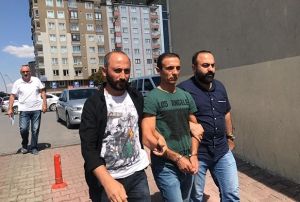 Eini vuran ve arkadan ldren inaat iisi 