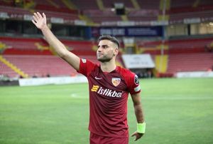 Deniz Tr Fenerbaheyi tercih etti