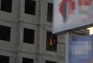 Kayseri'de 13 ve 16 yandaki iki kz ocuu 4. kattan atlad