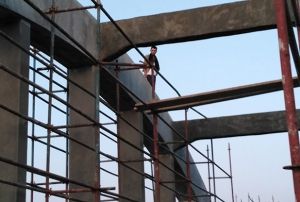 Ayrlmak istedii eini intihardan vazgeirdi