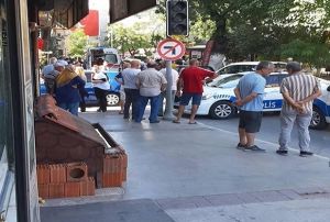 Akrabalar arasnda silahl kavga: 5 yaral