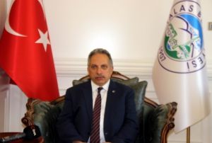 Talas-Anayurt tramvay hattnda ihale yapldktan sonra kazma vurulur 