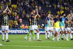 Fenerbahe 123 hafta sonra lider