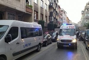 Kadn kocasn baklayarak ldrd