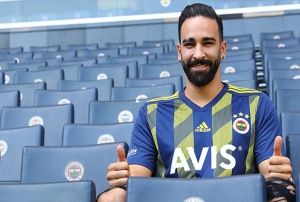 Fenerbahe, Adil Rami ile szleme imzalad